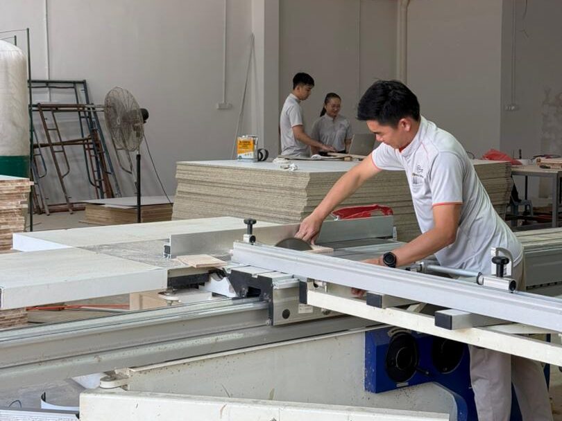 577a33b5-e8aa-48c6-9376-a90bd1f8202f